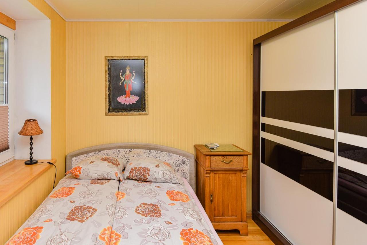 Eimio Vila Palanga Luaran gambar