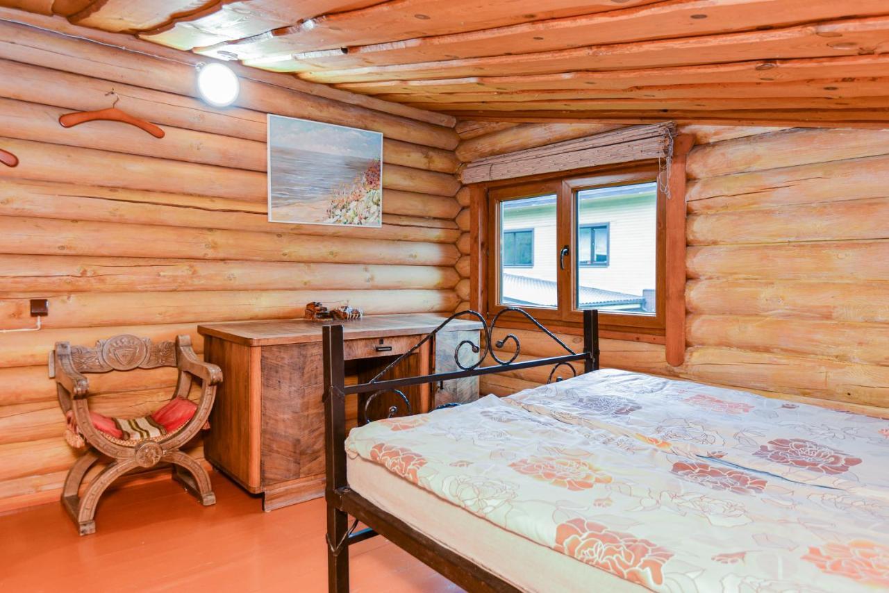 Eimio Vila Palanga Luaran gambar