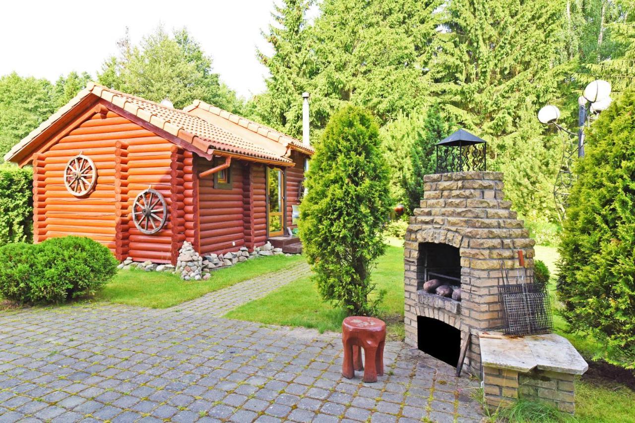 Eimio Vila Palanga Luaran gambar